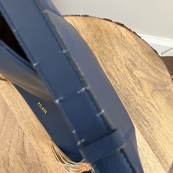 Alviero Martini 1A Claisse Navy Boho Shoulder Bag With Tassles - Picture 15 of 15